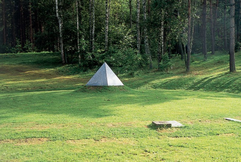 Gintaras Karosas - Monument of the centre of europe